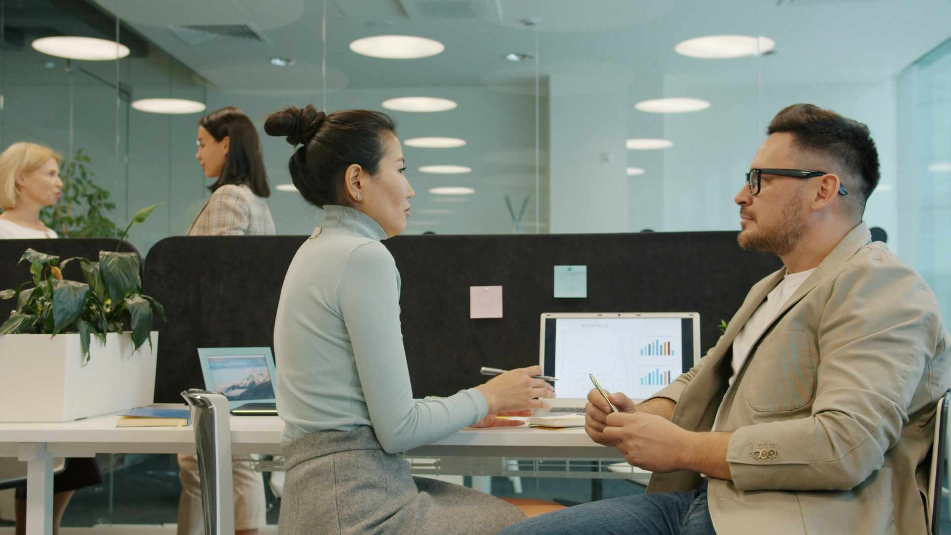 Afraid to speak up in meetings. A professional woman experiencing meeting anxiety and imposter syndrome at work Claire Bulman